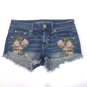 American Eagle 2 BOHO Embroidered Floral Rose Stretch Denim Jean Shorts Raw Hem
